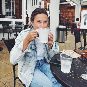 Meet your Posher, Abby